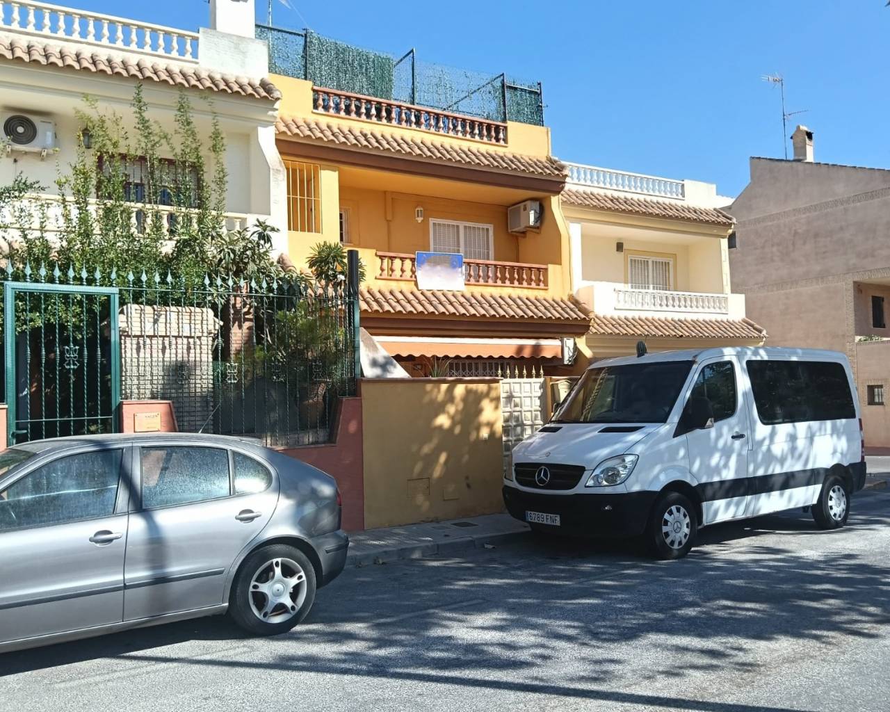 Apartment Flat - Resale - Los Montesinos - Centro