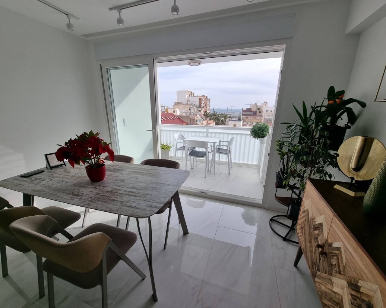 Apartment / flat - Resale - Torrevieja Centro - Torrevieja