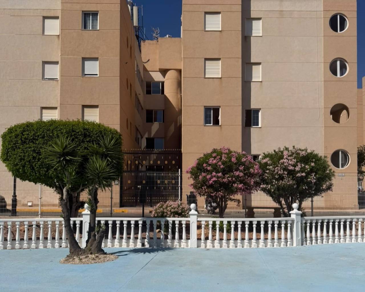 Apartment - Resale - Torrevieja - Urbanización San Luis