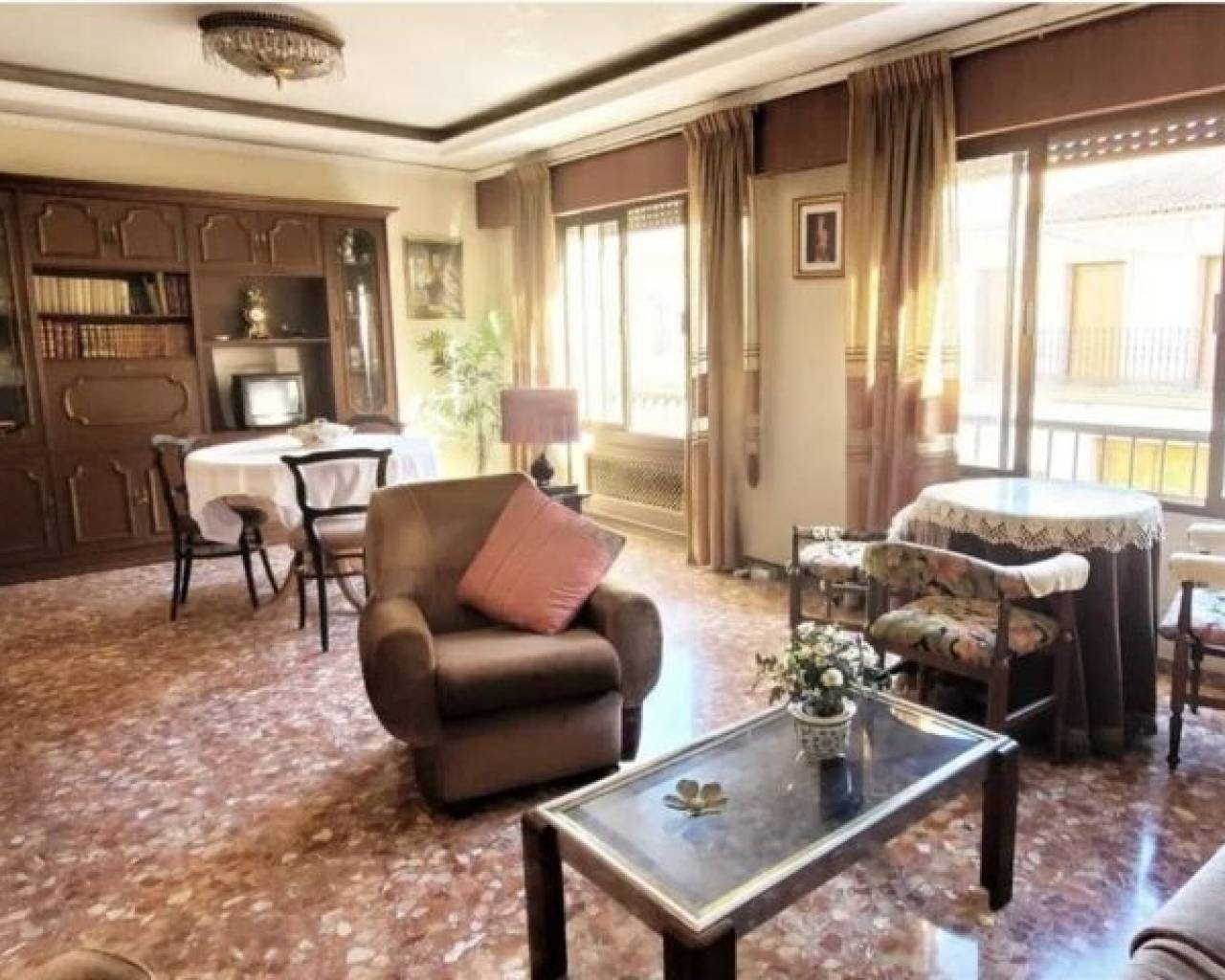 Bungalow - Resale - Oliva - Oliva