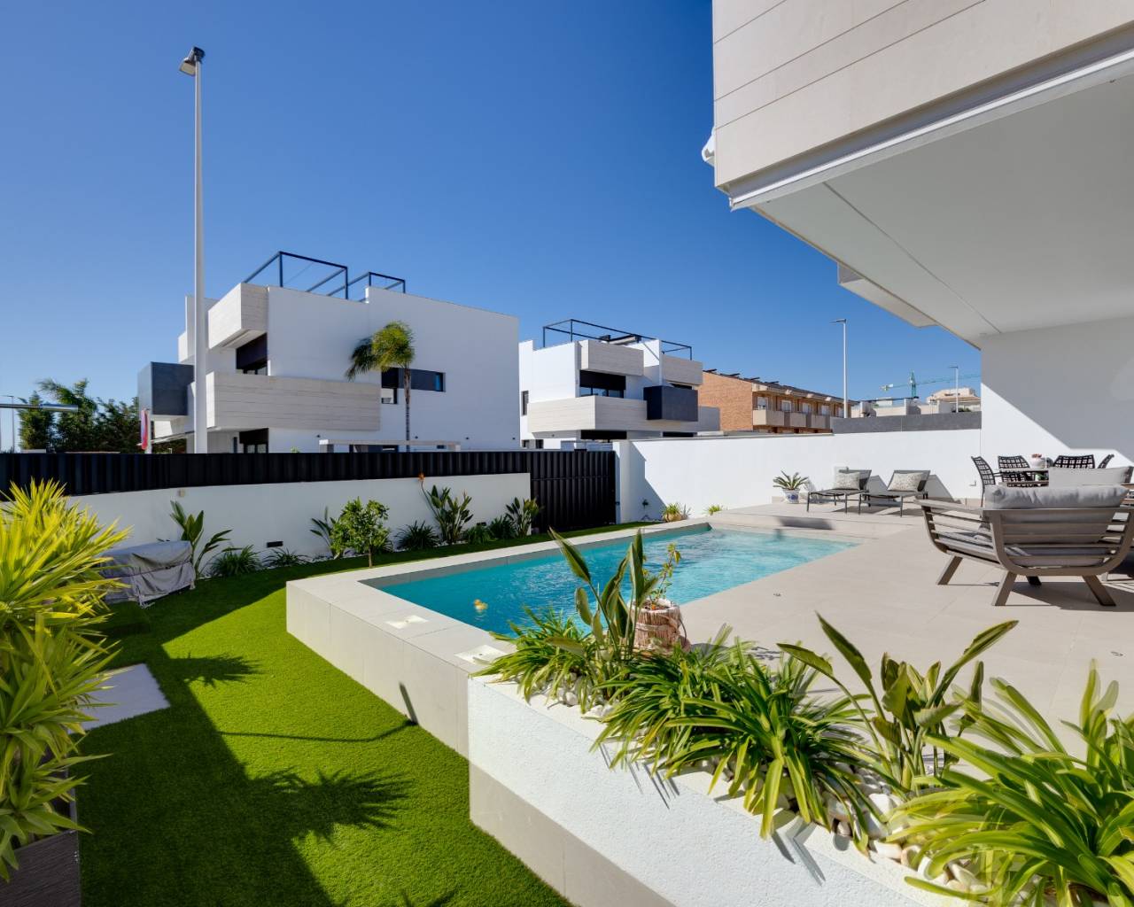 Bungalow - Venta - Pilar de la Horadada - COSTA BLANCA