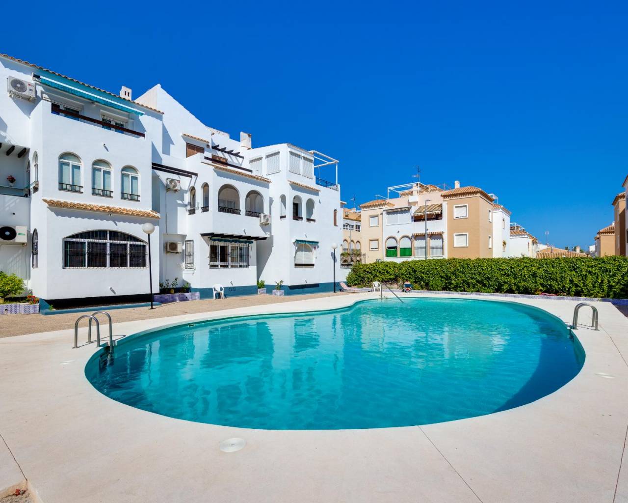 Bungalow - Venta - Torrevieja - Playa de los Naufragos