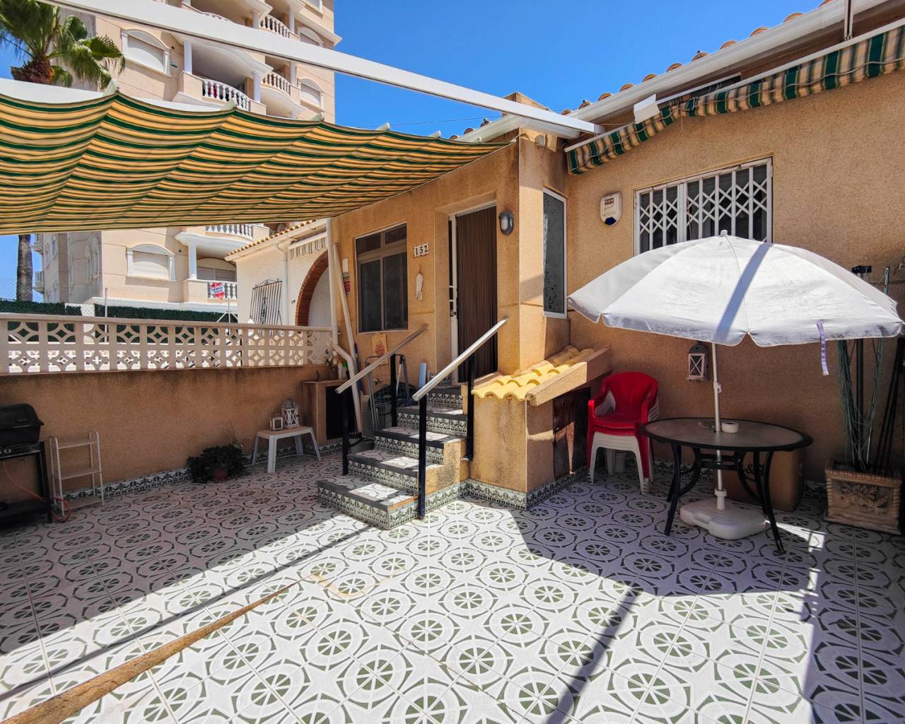 Casa adosada - Alquiler a largo plazo - Torrevieja - Nueva Torrevieja