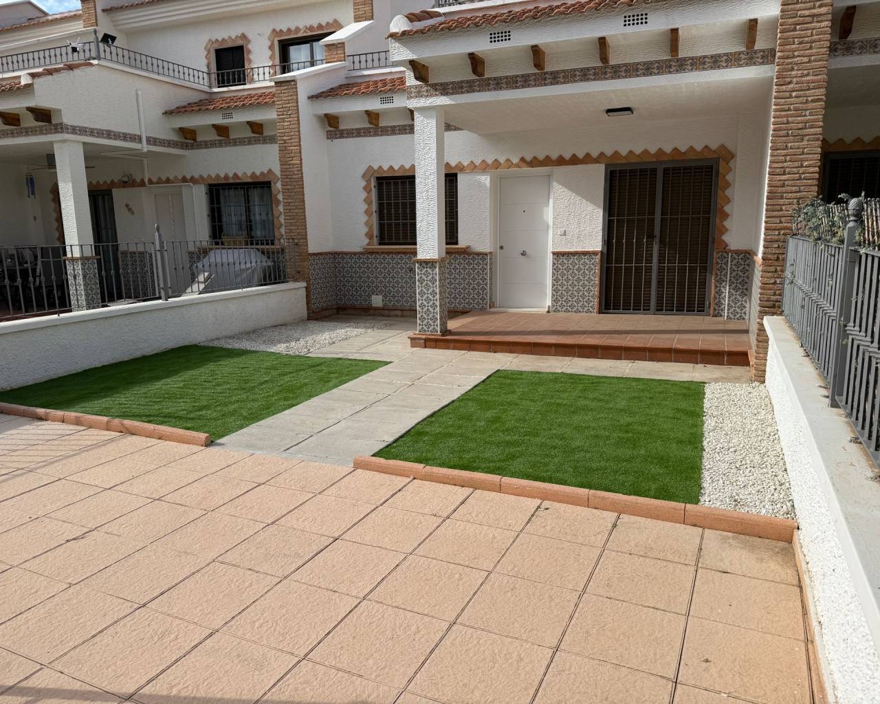 Casa adosada - Venta - San Miguel de Salinas - optional location detail