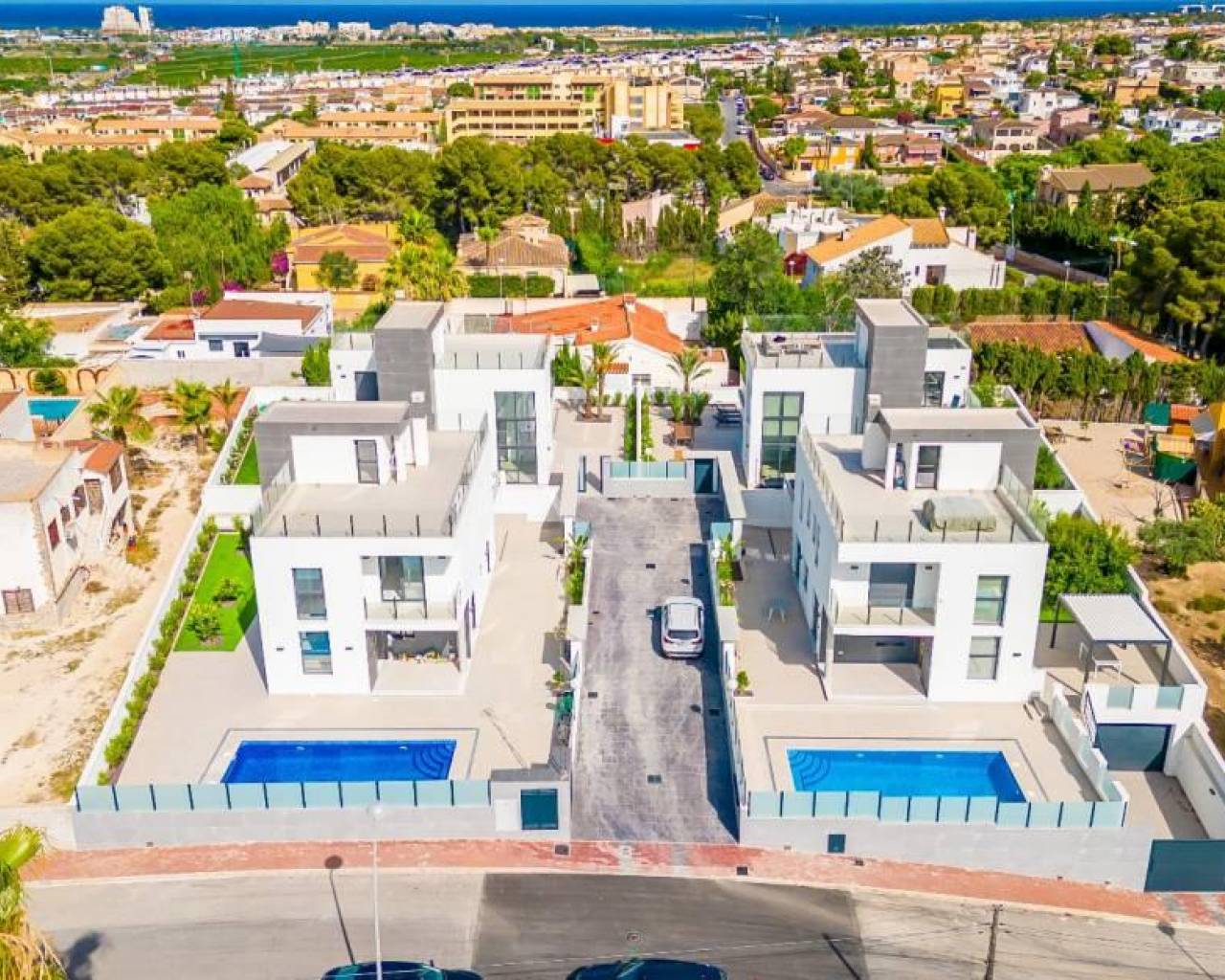 Chalet - Resale - Torrevieja - Los balcones