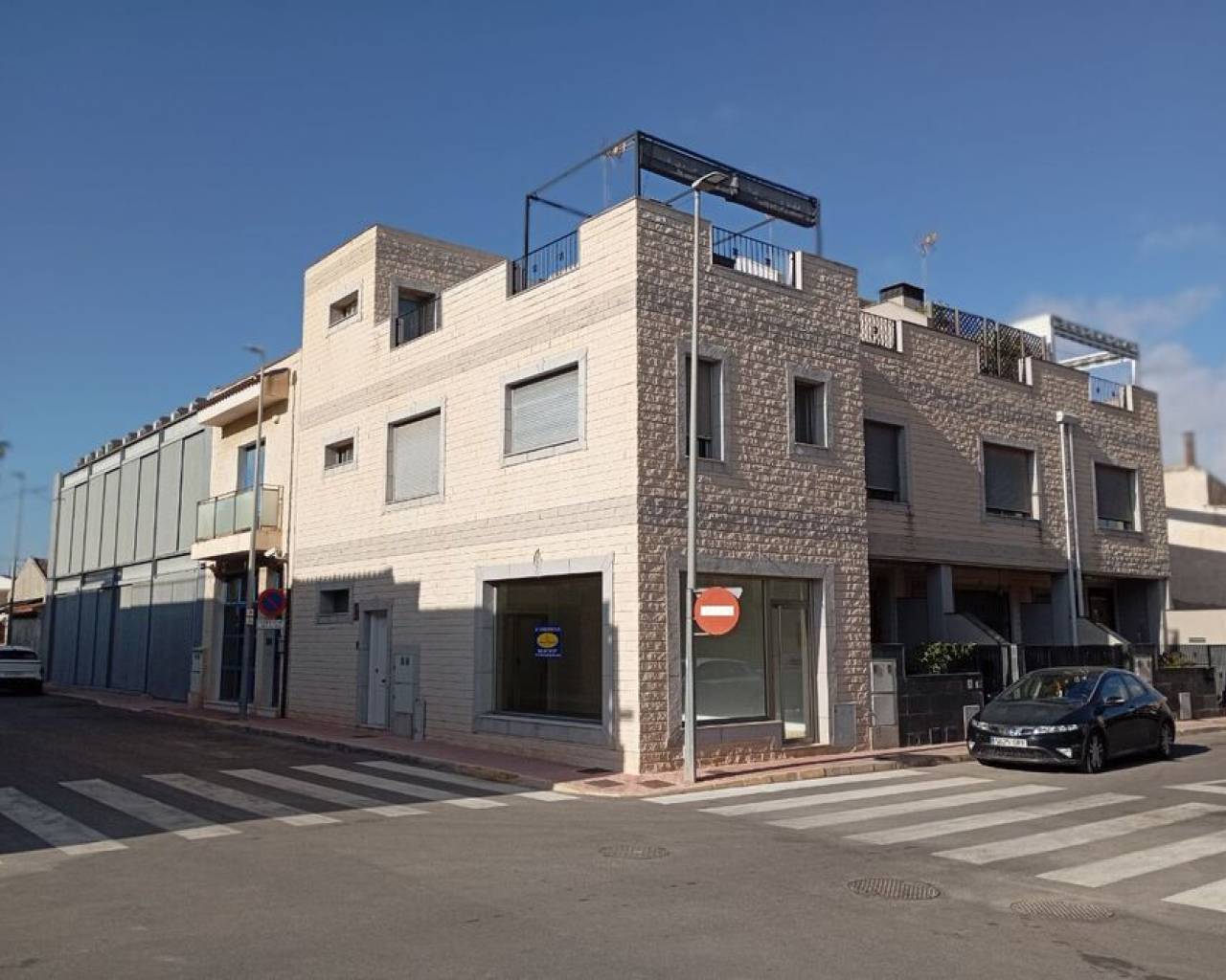 Commercial Unit - Resale -  - * RP *-72831