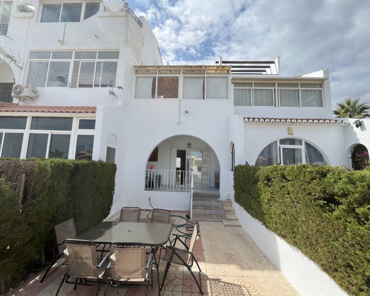 ДОМ РЯДОВОЙ ЗАСТРОЙКИ - Resale - Ciudad Quesada - Upper Quesada