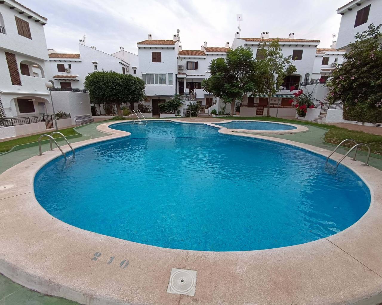 Duplex apartment - Resale - Playa Flamenca - Playa Flamenca