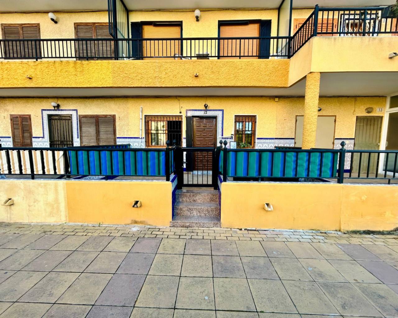Duplex apartment - Resale - Torrevieja - { 023 }