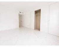 Resale - Apartamento - Punta Prima