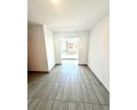 Resale - Apartamento - Torrevieja Centro - Torrevieja
