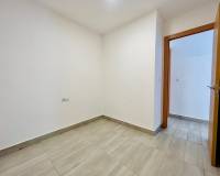 Resale - Apartamento - Torrevieja Centro - Torrevieja