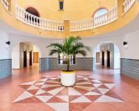 Resale - Apartamento - Torrevieja - Playa de los Locos