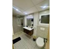 Resale - Apartamento - Torrevieja