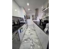 Resale - Apartamento - Villamartin