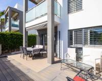 Resale - Apartment / flat - Torrevieja - Punta Prima