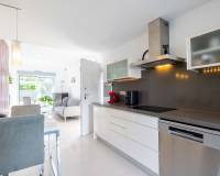 Resale - Apartment / flat - Torrevieja - Punta Prima