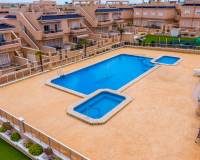 Resale - Apartment / flat - Torrevieja - Punta Prima
