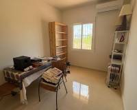 Resale - Apartment - Hondón de las Nieves