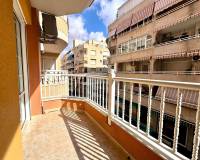 Resale - Apartment - Torrevieja - Acequion