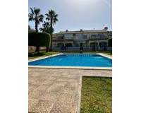 Resale - Apartment - Torrevieja - Aguas Nuevas