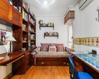 Resale - Apartment - Torrevieja - Centro - Muelle Pesquero