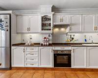 Resale - Apartment - Torrevieja - Centro - Muelle Pesquero