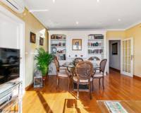 Resale - Apartment - Torrevieja - Centro - Muelle Pesquero