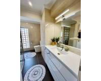 Resale - APARTMENT - Torrevieja Centro - Torrevieja