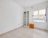 Resale - Apartment - Torrevieja - Centro