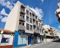 Resale - Apartment - Torrevieja - Centro