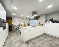 Resale - Apartment - Torrevieja - Centro
