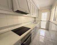 Resale - Apartment - Torrevieja - Parque de las Naciones