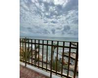 Resale - Apartment - Torrevieja - Paseo maritimo