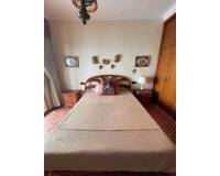 Resale - Apartment - Torrevieja - Paseo maritimo