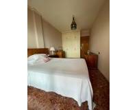 Resale - Apartment - Torrevieja - Paseo maritimo