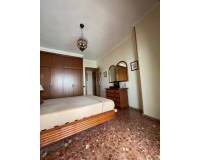 Resale - Apartment - Torrevieja - Paseo maritimo