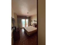 Resale - Apartment - Torrevieja - Paseo maritimo