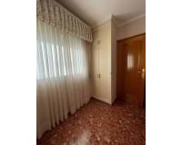 Resale - Apartment - Torrevieja - Paseo maritimo