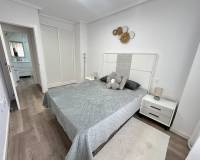 Resale - Apartment - Torrevieja - Playa de los Locos