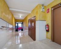 Resale - Apartment - Torrevieja - Puerto