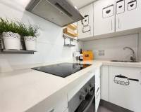 Resale - Apartment - Torrevieja - Puerto