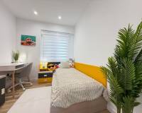 Resale - Apartment - Torrevieja - Puerto