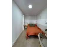 Resale - Apartment - Torrevieja - Puerto