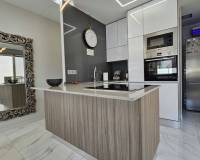 Resale - Apartment - Villamartin