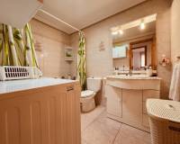 Resale - APPARTEMENT - La Mata