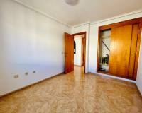 Resale - - APPARTEMENT - Torrevieja Centro - Torrevieja