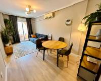 Resale - - APPARTEMENT - Torrevieja Centro - Torrevieja