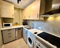 Resale - - APPARTEMENT - Torrevieja Centro - Torrevieja