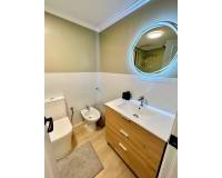 Resale - - APPARTEMENT - Torrevieja Centro - Torrevieja